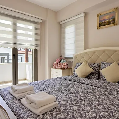 Вилла Lorenzo- 4 Bedroom In Hisaronu Фетхие