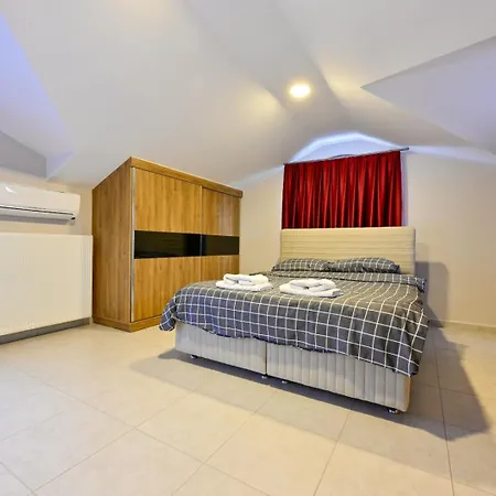 Вилла Lorenzo- 4 Bedroom In Hisaronu *