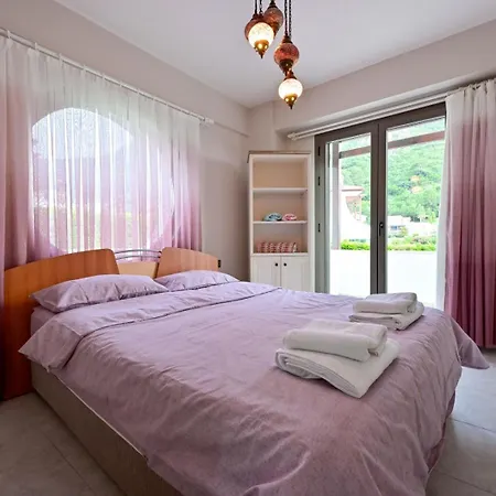 Lorenzo- 4 Bedroom In Hisaronu Фетхие