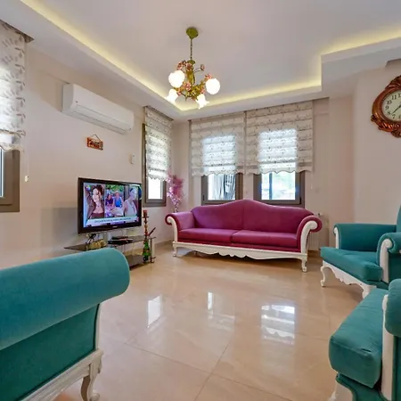 Вилла Lorenzo- 4 Bedroom In Hisaronu *