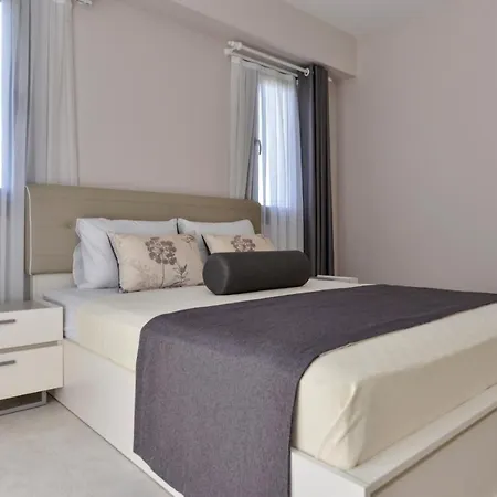 Lorenzo- 4 Bedroom Holiday Villa In Hisaronu Villa