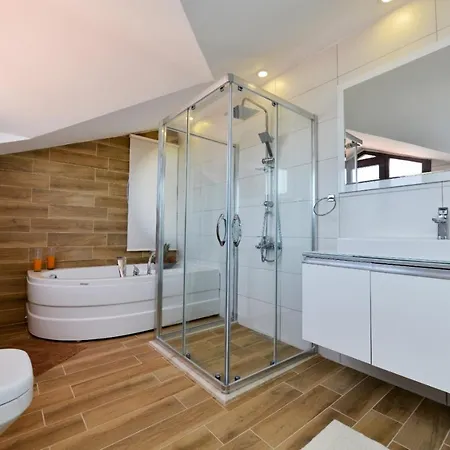 Lorenzo- 4 Bedroom Holiday Villa In Hisaronu Villa Fethiye
