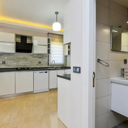 Lorenzo- 4 Bedroom Holiday Villa In Hisaronu Villa