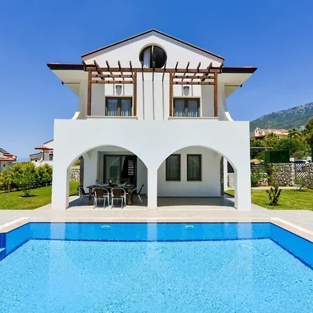 Lorenzo- 4 Bedroom Holiday Villa In Hisaronu *