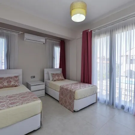 Lorenzo- 4 Bedroom Holiday Villa In Hisaronu Villa Fethiye