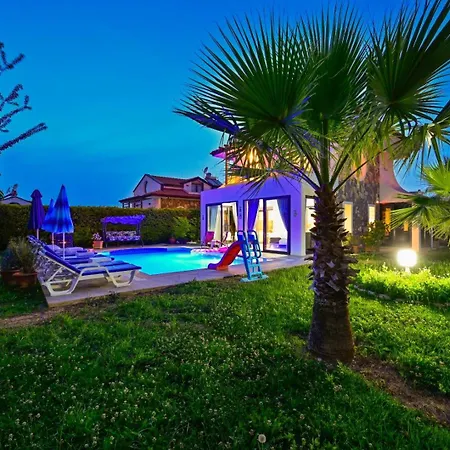 Lorenzo- 4 Bedroom In Hisaronu Vila Fethiye